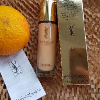 Kem nền Ysl tone B20