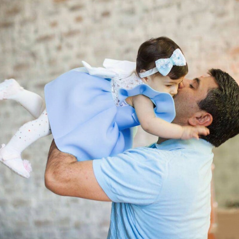 Đầm tay xòe kèm ren đính nơ dễ thương cho bé gái