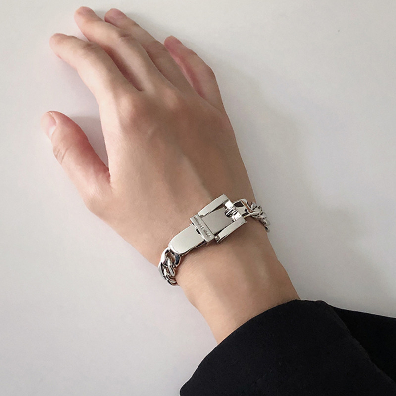 Vòng Tay Thời Trang Phong Cách Đường Phố Cá Tính