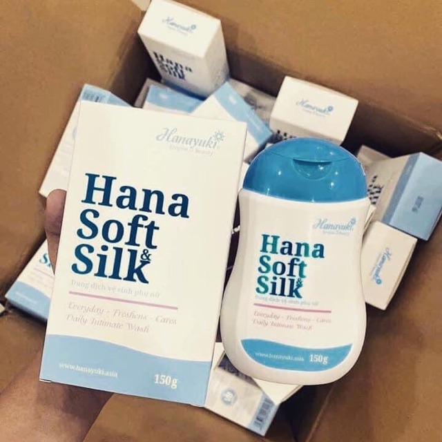 Dung dịch vệ sinh Hana Soft Silk