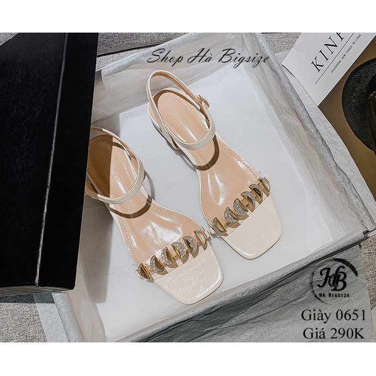 Giày Sandal Kiểu big size dành cho người mập, form giày siêu chuẩn luôn nhé ( Hàng có sẵn)