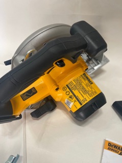 MÁY CƯA DEWALT DCS391N