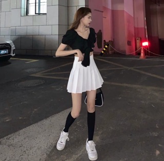 Set áo croptop + chân váy tennis