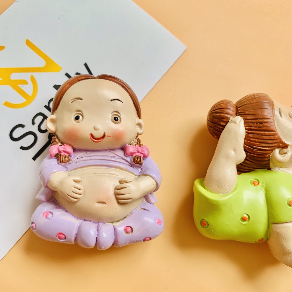 Nam châm tủ lạnh hình ảnh em bé ngộ nghĩnh kích thước 4cm (hình 3)