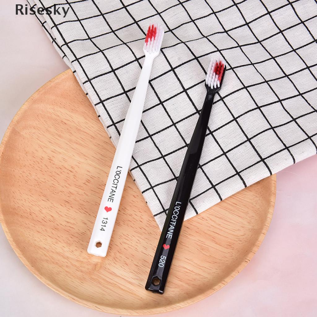 Set 2 Bàn Chải Đánh Răng Nano Thân Thiện Với Môi Trường Hình Trái Tim