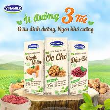 Vỉ 4 hộp sữa hat 3 tốt Vinamilk (hạnh nhân, óc chó, đậu đỏ).