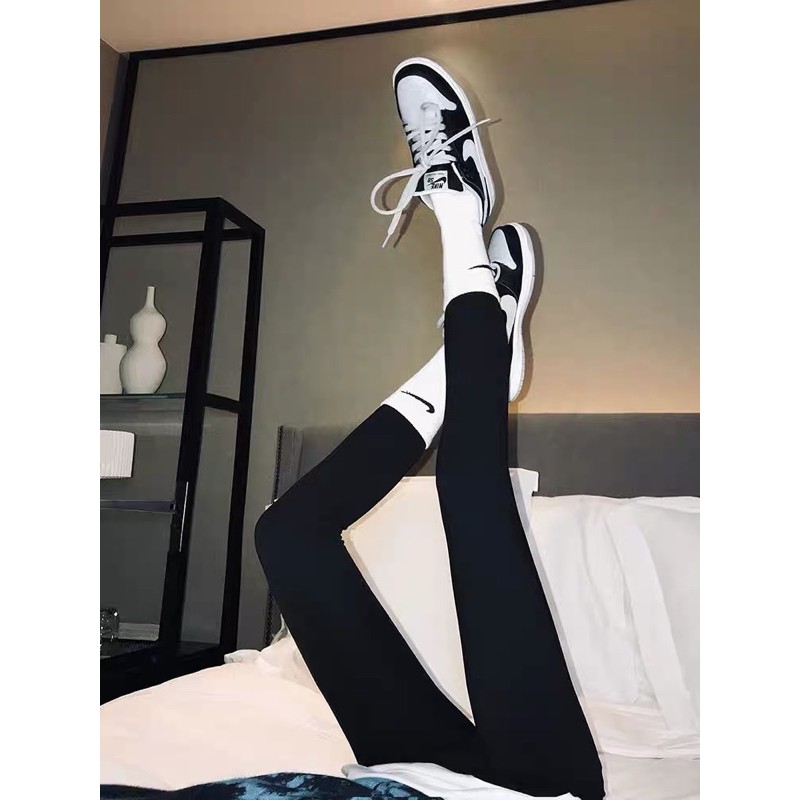 Tất cổ cao dài khoảng 22-25cm 100% cotton phong cách thể thao