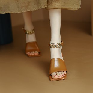Giày Sandal Cao Gót Mũi Vuông Phối Kim Loại Thời Trang Dành Cho Nữ