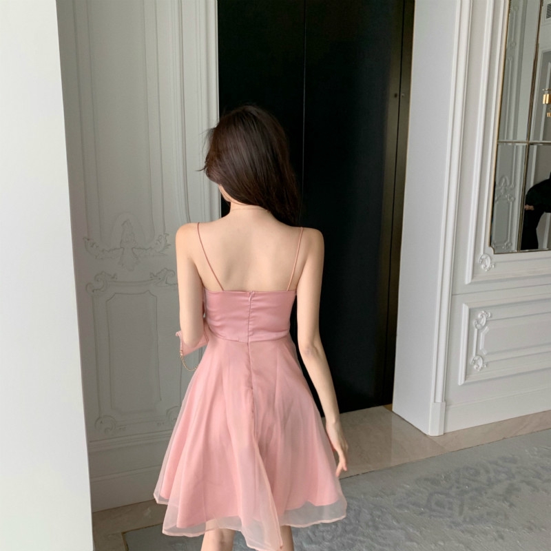 Đầm hai dây màu trơn quyến rũ thời trang nữ tính