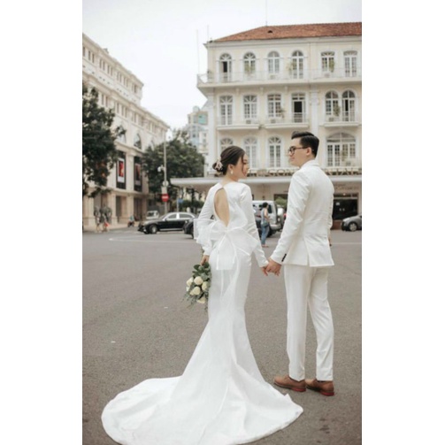 Đầm váy cô dâu đi bàn, dạ hội đuôi cá ôm body khoét lưng đính kèm nơ xòe to sang trọng