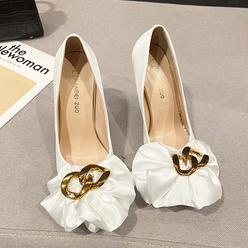 Giày cao gót thiết kế độc đáo sang trọng cho nữ