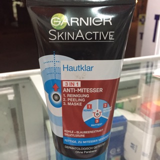 Sữa rửa mặt Garnier