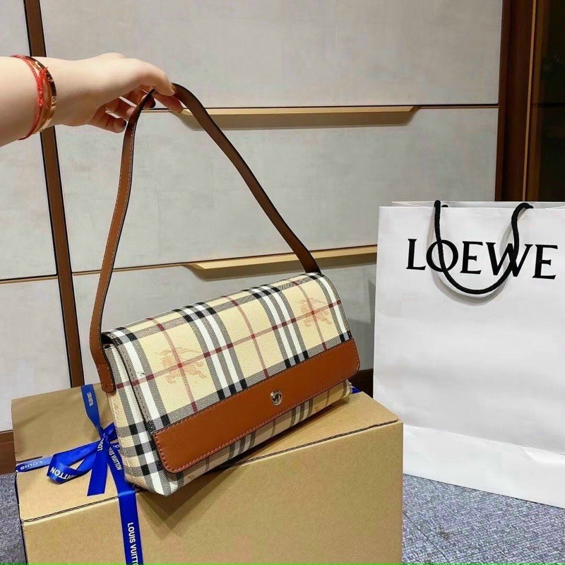 Túi BBR kẹp nách kẻ size 28 fullbox