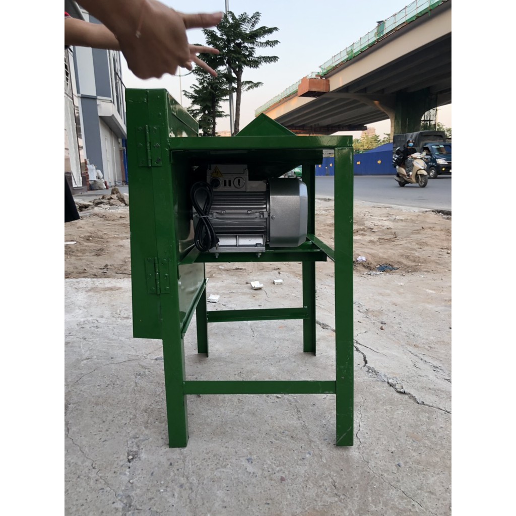 Máy băm cỏ, băm chuối cho gà vịt, motor 1.1kw - 1.5HP bảo hành 12 tháng