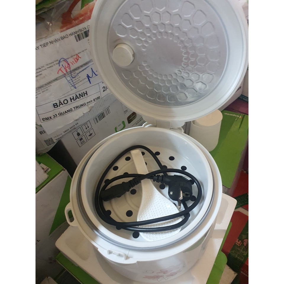 Nồi cơm điện mini K  angaroo 1.2l KG12RC1