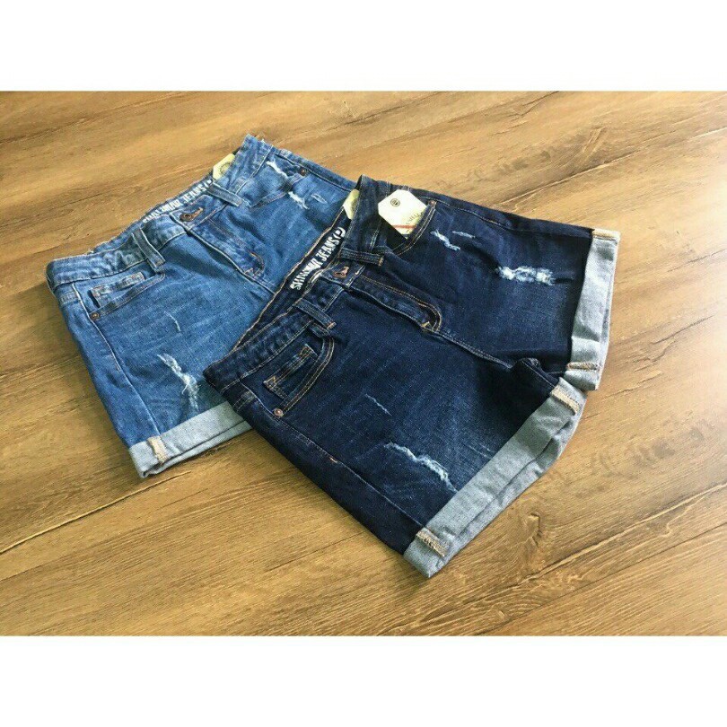 INBOX GIÁ - BÁN NHƯ CHO - Quần short jean rách dư xịn