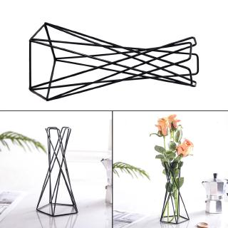 Giá Đỡ Bình Hoa Bằng Sắt Thiết Kế Hình Học Độc Đáo