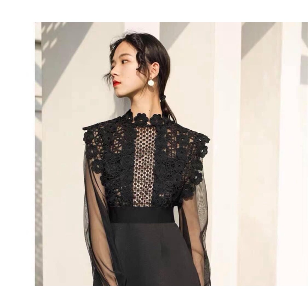 Áo ren lưới . Hàng nhập QUảng Châu. Có nhiều màu. Size dưới 55kg vừa. ĐƠn giản mà đẹp nha mấy chế ơiiiii