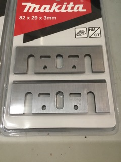 LƯỠI BÀO MAKITA D-07967