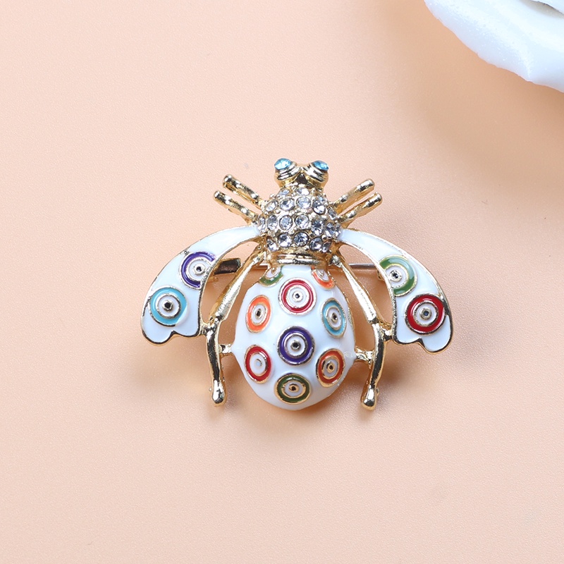 Ghim Cài Áo Hình Con Ong Hoạt Hình Đính Ngọc Trai Nhân Tạo