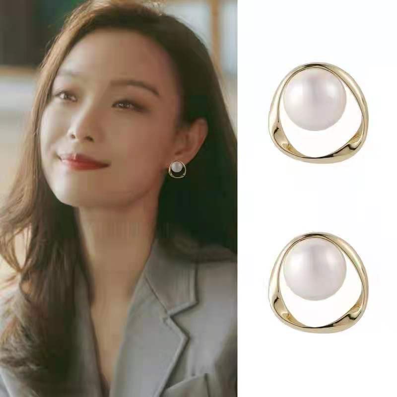 Khuyên tai s925 đính đá ngọc trai nhân tạo đơn giản thời trang