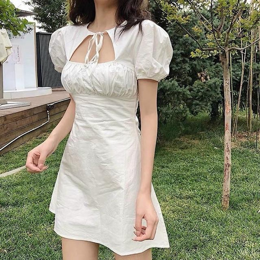 V012 Váy khoét ngực tay bồng sexy ôm body quyến rũ đầm ngắn thắt nơ nhúm ngực điệu đà chữ A tiểu thư công chúa xinh xắn | BigBuy360 - bigbuy360.vn