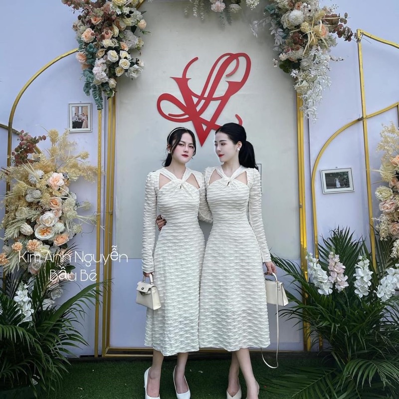 Váy thiết kế sóng nhăn cổ chéo dáng dài ba màu hàng hai lớp sang chảnh | BigBuy360 - bigbuy360.vn