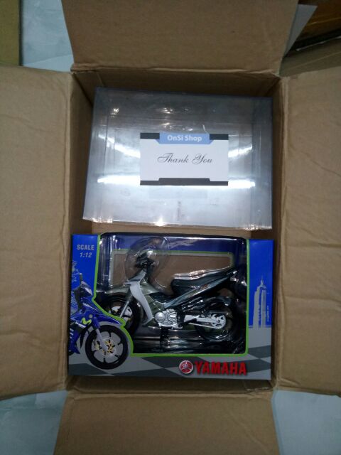 YAZ 125cc  TỈ LỆ 1/12 MÔ HÌNH XE MOTOR ĐỘ DÀN ÁO