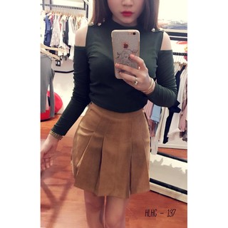 ÁO THUN KIỂU HỞ VAI PHỐI NÚT _ HLHG - 137