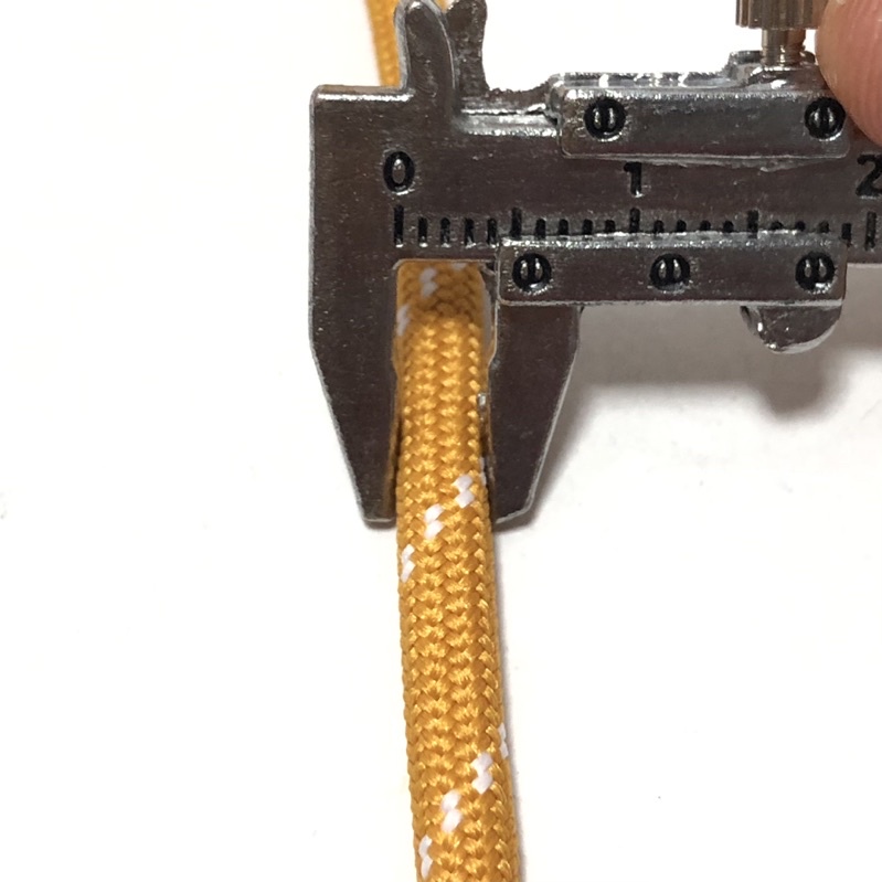 10 mét - dây dù spandex 4mm có lõi mền, chắc dùng làm macrame, vòng tay, trang trí, căng lều