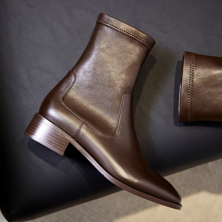 Giày bốt mũi vuông phong cách Hàn Quốc sành điệu cho nữ | BigBuy360 - bigbuy360.vn