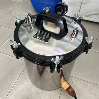 Nồi hấp tiệt trùng dụng cụ y tế 18l trung quốc