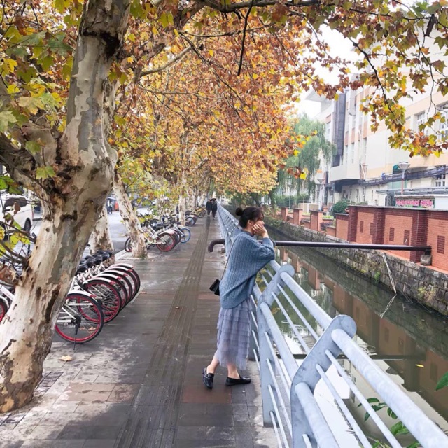 Chăn váy ulzang xoè