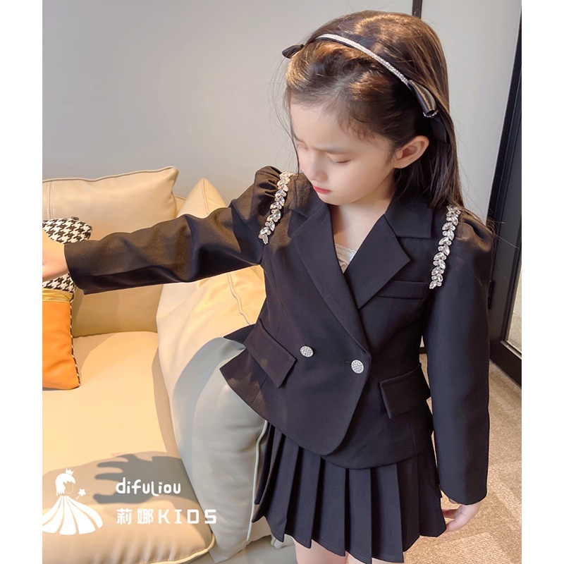 Set áo véc chân váy gắn đá trang trí vai cực sang chảnh cho bé gái hàng loại 1