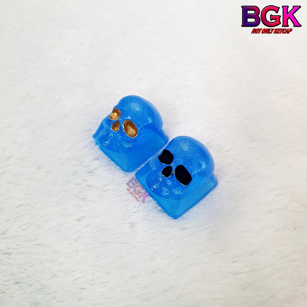 Keycap Lẻ Artisan Đầu Lâu Xanh Dương Trong Suốt Xuyên LED keycap resin Crystal Skull Keycap