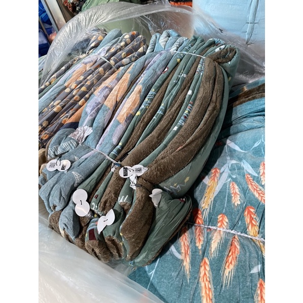 Chăn lông cừu YUKI cao cấp hàng nhập khẩu size 2m-2m3