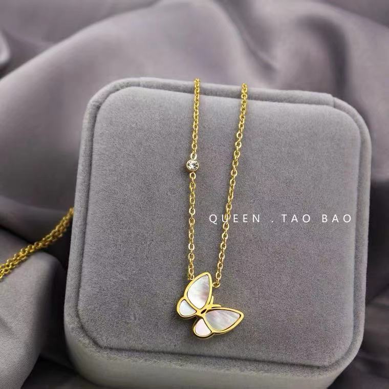 vòng cổ Mặt Hình Bướm Đính Ngọc Trai Trắng Sang Trọng Đơn Giản