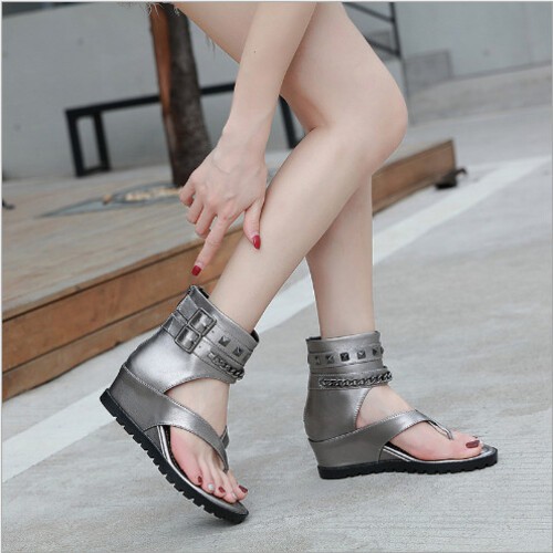 Sandal nữ Hàn Quốc, dép xỏ ngón nữ, từ da cao cấp, có trang trí quai xích, cao 7 phân