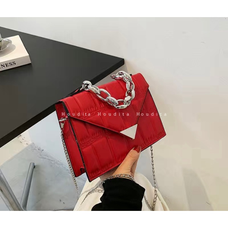 Túi xách nữ dây xích bạc ốp inox nắp kiểu thời trang nữ - HOUDITA - STXCTB012