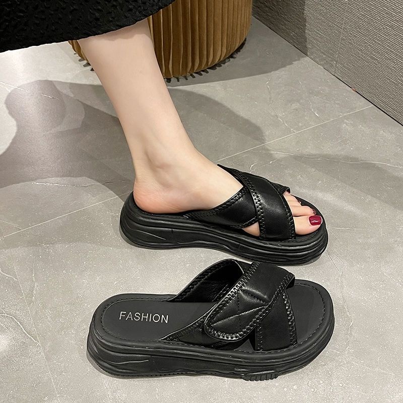 Dép Sandal Đế Xuồng Mềm Mại Phong Cách Thời Trang Mới Cho Nữ