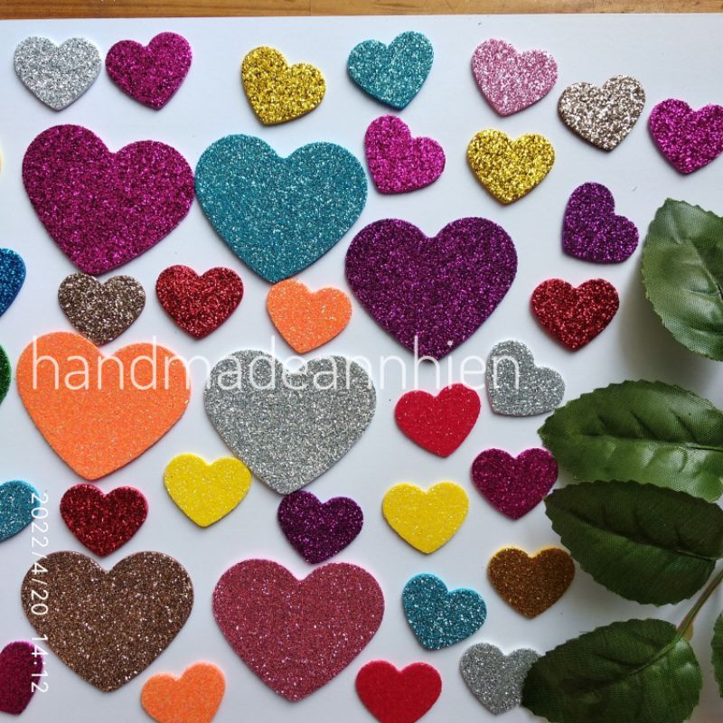 20 - 35- 50 hình trái tim 2.5 x 2cm, 3.5 × 3.2cm, 4.9 X 4.2cm bằng xốp kim tuyến- thủ công mầm non cho bé ...