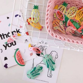 Kẹp hình màu sắc