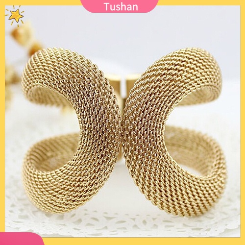 Vòng tay thiết kế thời trang độc đáo cho nữ