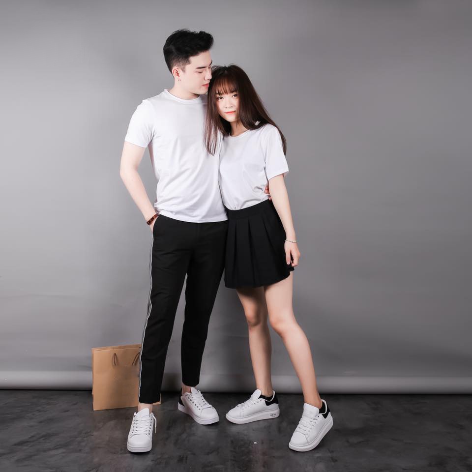Áo Thun Nam Đen Trơn 2STOREGLE Chất Vải Thoáng Mát Dáng Vừa Chất Mịn Đẹp