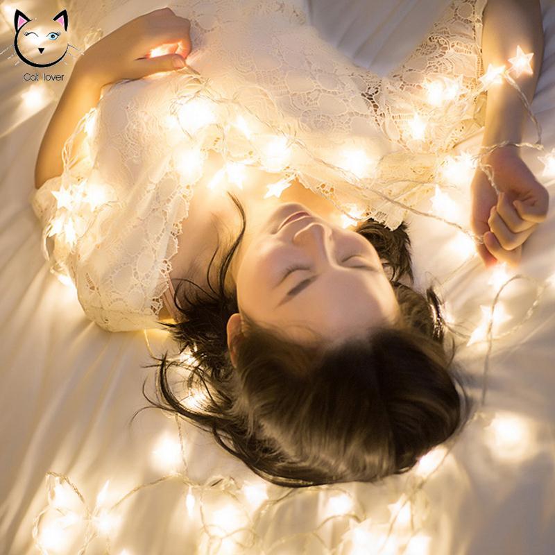 Dây đèn LED trang trí trong nhà