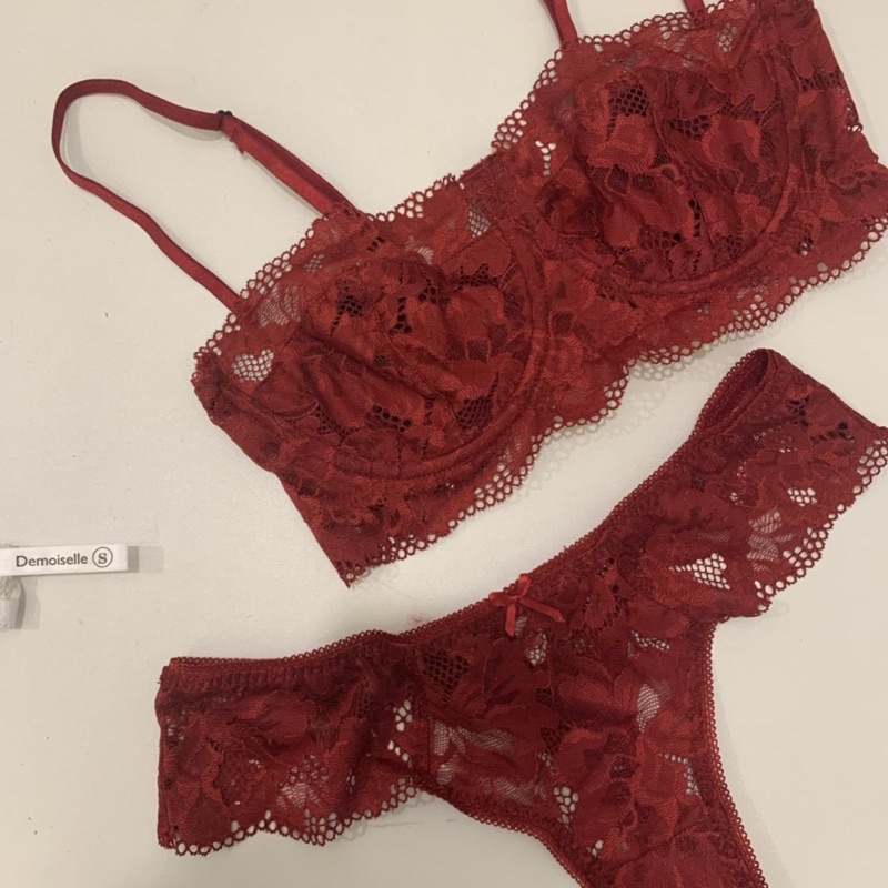 LUCY LACE SET - Set ren gọng cup ngang (tặng kèm mút tháo rời) + quần thong | BigBuy360 - bigbuy360.vn