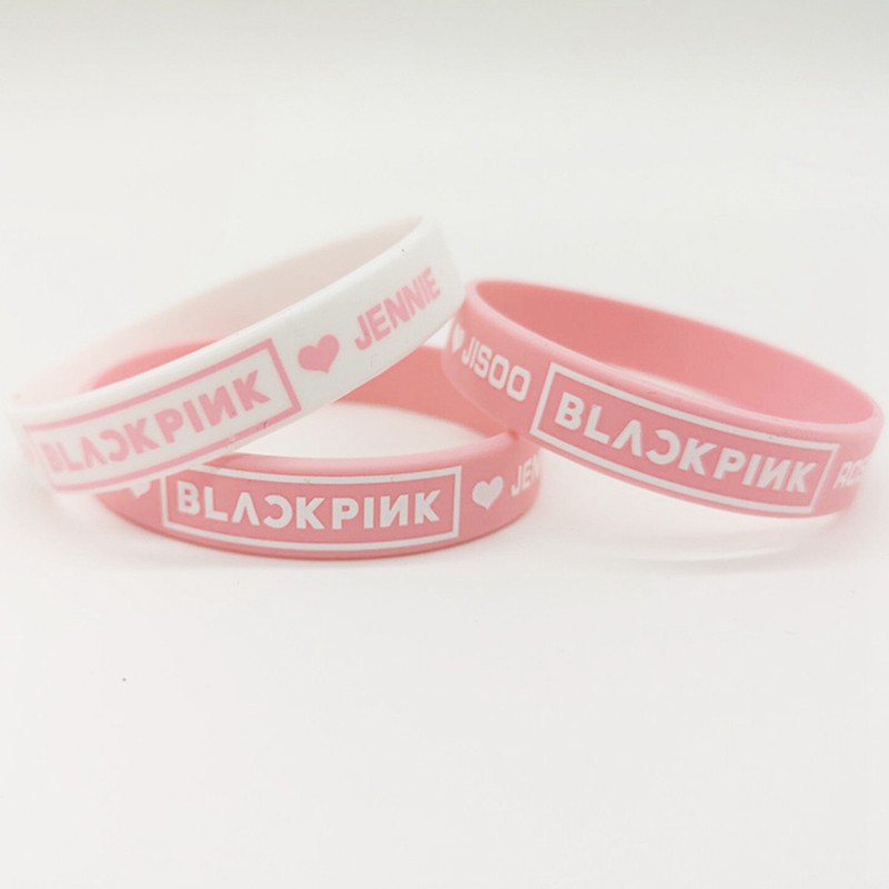 Vòng Tay Silicon Hai Màu Trắng/Hồng In Tên Thành Viên Nhóm Blackpink