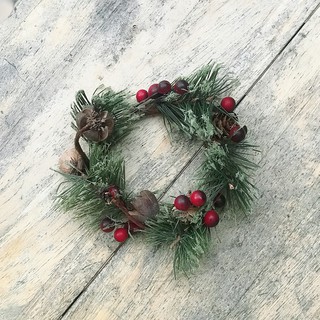 Vòng nguyệt quế mini tráng trí NOEL