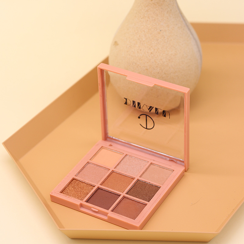 Bảng phấn mắt DIKALU 9 màu lì và ánh ngọc trai kết hợp trang điểm ấn tượng
 | BigBuy360 - bigbuy360.vn