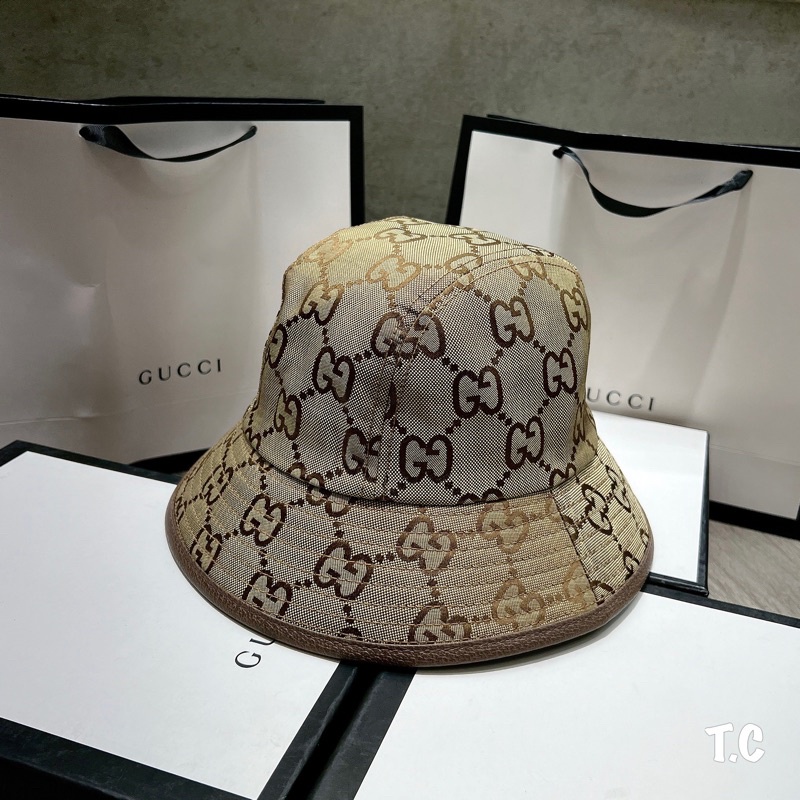 Cặp mũ bucker và lưỡi trai gucci viền da mới 2022
